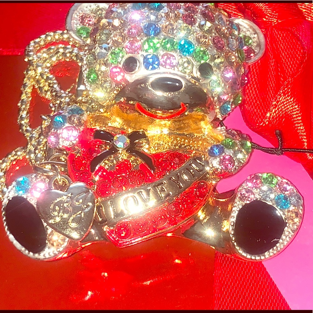 Valentines multi crystal pendant brooch teddy❤️